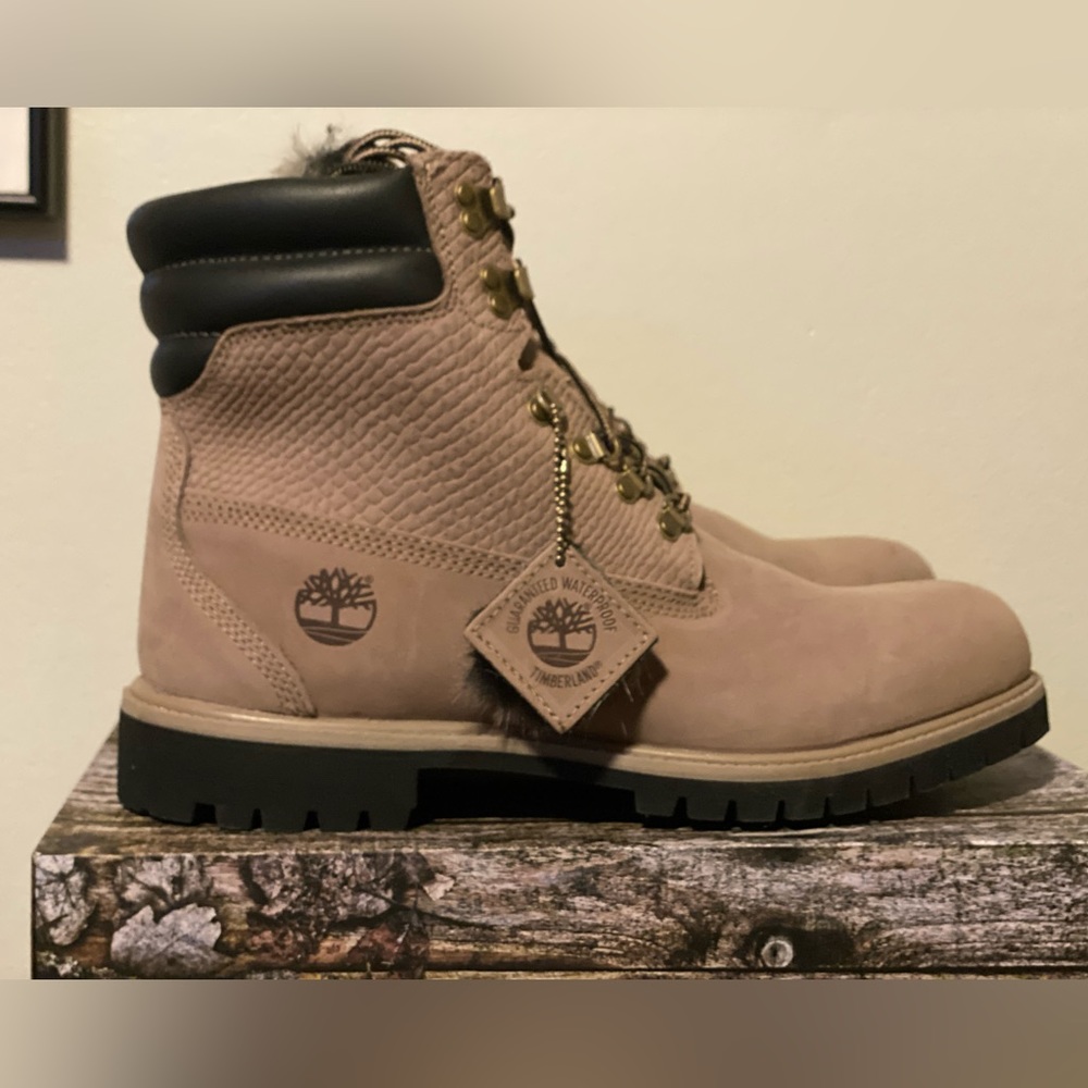 Limited release beige Nubuck 6in never warn in dust bags.